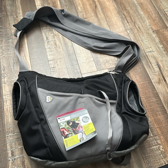 Go GaGa The Slide Diaper Bag & Accessories - Picture 4 of 14